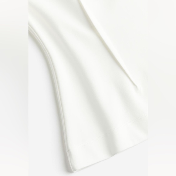 H&M Tapered White Tshirt - M - Picture 2 of 5